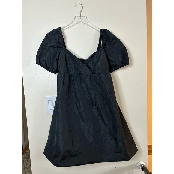 Wilfred Size Small Black Opera Dress Taffeta - Picture 4 of 9